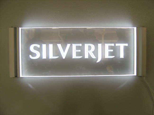 tấm mica trong suốt